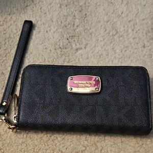 Michael Kors Black and Gold Wristlet